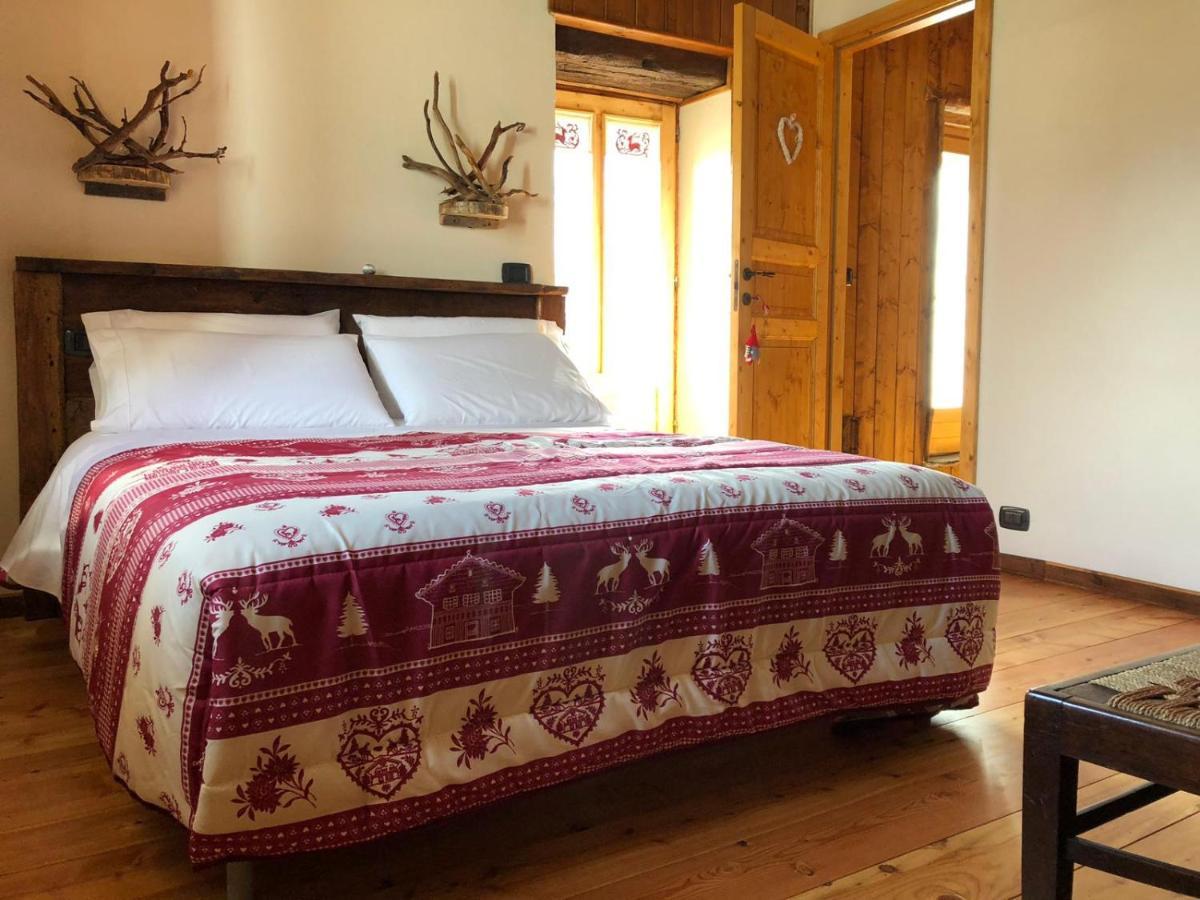 קסטלדלפינו B & B La Guiette מראה חיצוני תמונה