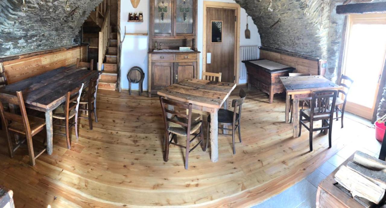 קסטלדלפינו B & B La Guiette מראה חיצוני תמונה