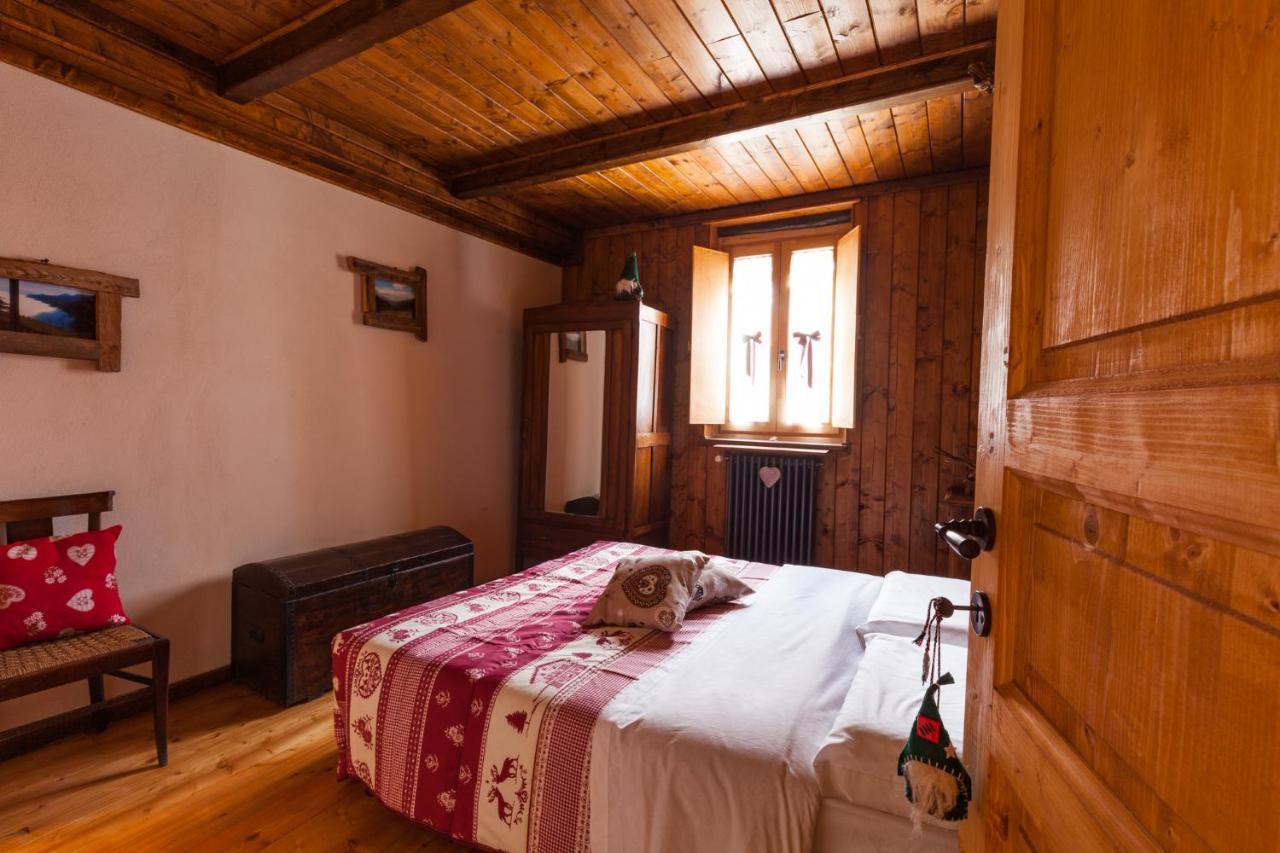 קסטלדלפינו B & B La Guiette מראה חיצוני תמונה